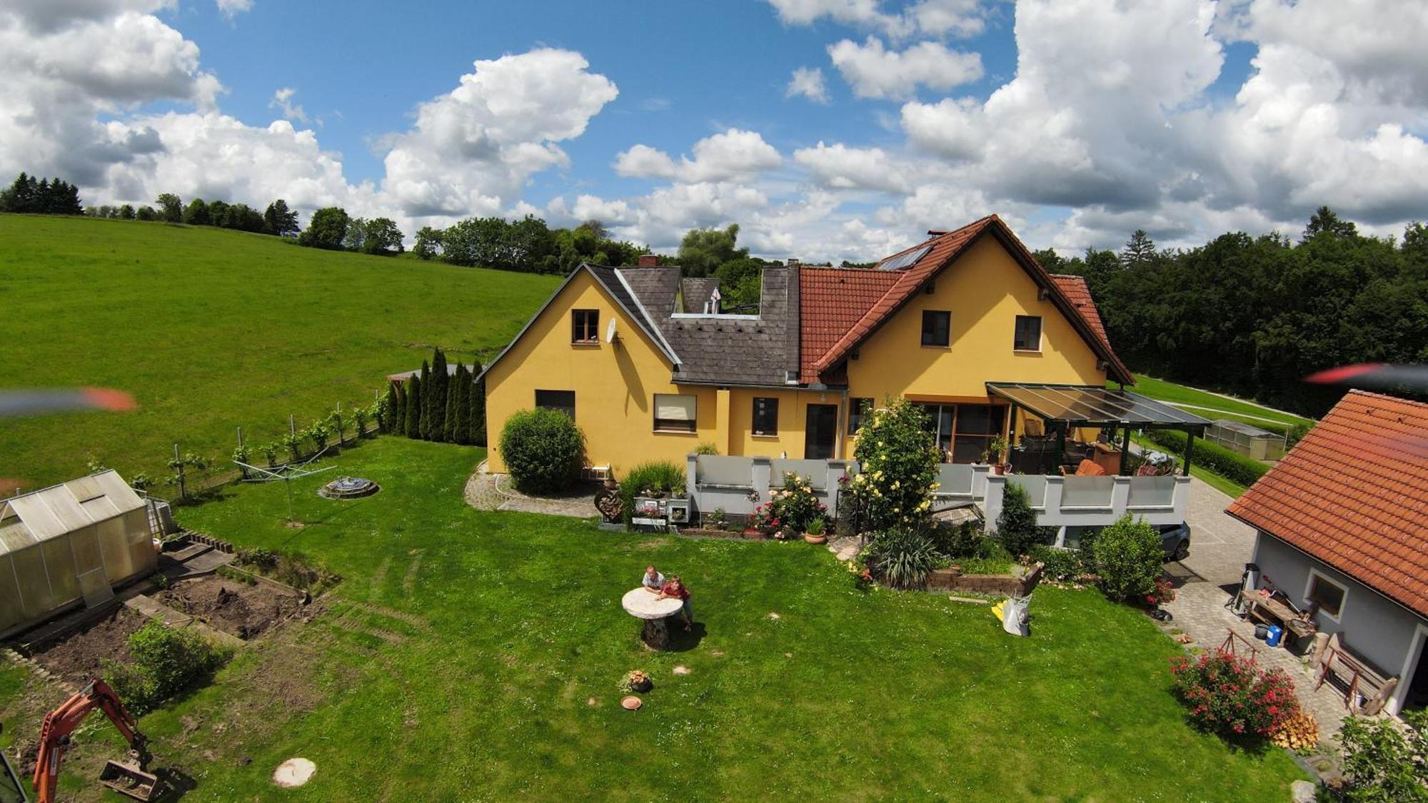 Ferienwohnung Im Thermenland Fuerstenfeld Exterior foto